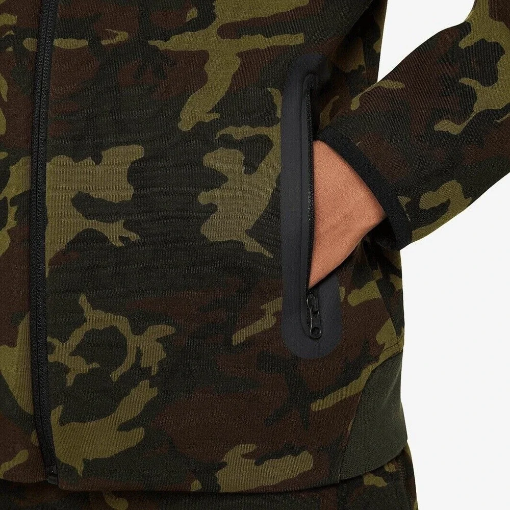 Nike Tech Fleece Sz Small (Boys') Camo Full-Zip Tracksuit FN9120 010/FN9118 010